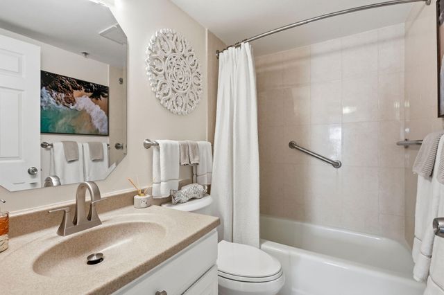 3000 Presidential Way 201, West Palm Beach, FL 33401