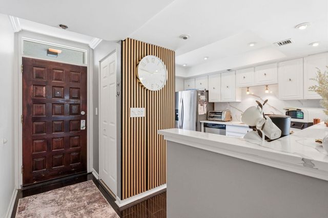 3000 Presidential Way 201, West Palm Beach, FL 33401