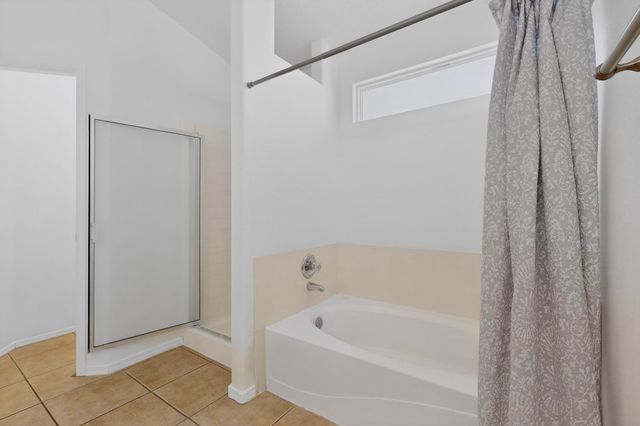 11 Flores Bonitas Avenue, Los Lunas, NM 87031