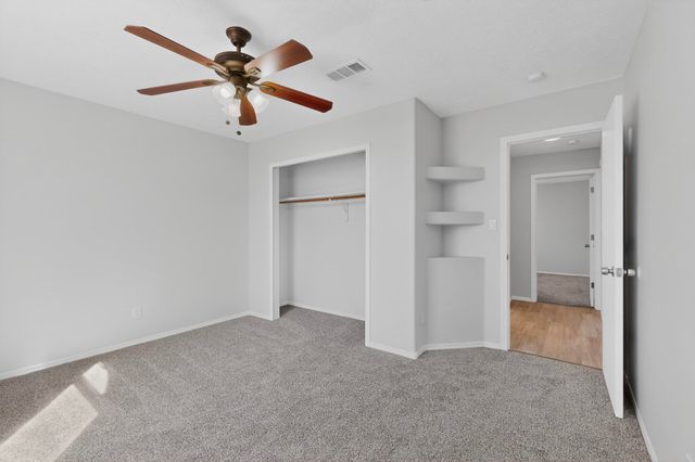 11 Flores Bonitas Avenue, Los Lunas, NM 87031