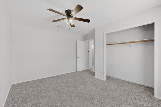 11 Flores Bonitas Avenue, Los Lunas, NM 87031