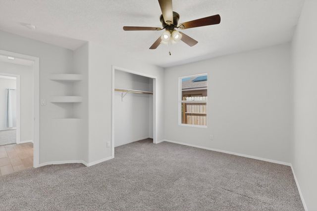 11 Flores Bonitas Avenue, Los Lunas, NM 87031