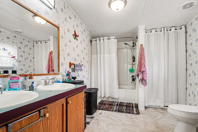 1619 Grain Bin Rd., Lake View, SC 29563