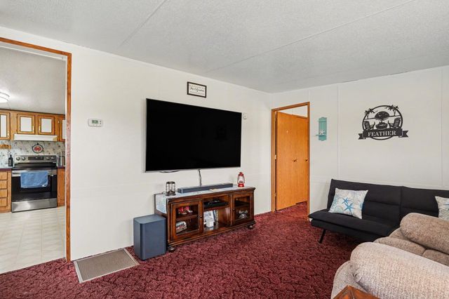 1619 Grain Bin Rd., Lake View, SC 29563