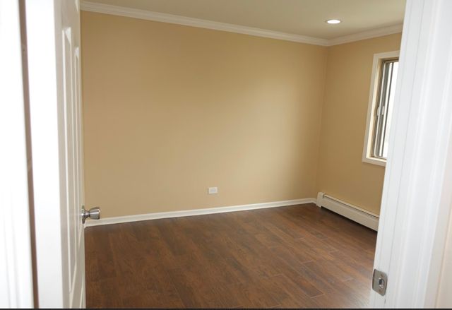 629 W 65th Street W 3, Westmont, IL 60559