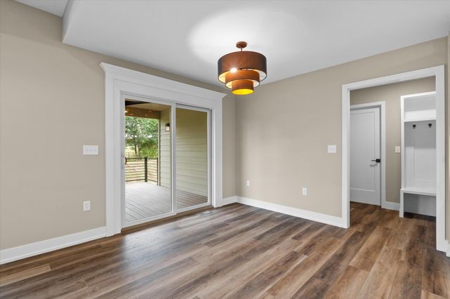 2326 PRIDE MOUNTAIN DR, Columbia, MO 65201