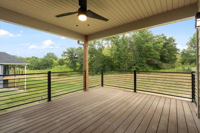 2326 PRIDE MOUNTAIN DR, Columbia, MO 65201