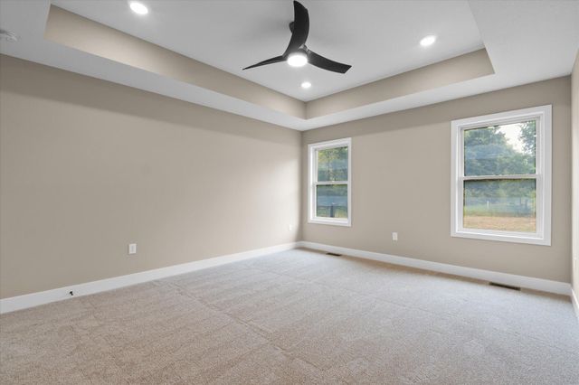 2326 PRIDE MOUNTAIN DR, Columbia, MO 65201