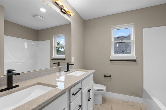 2326 PRIDE MOUNTAIN DR, Columbia, MO 65201