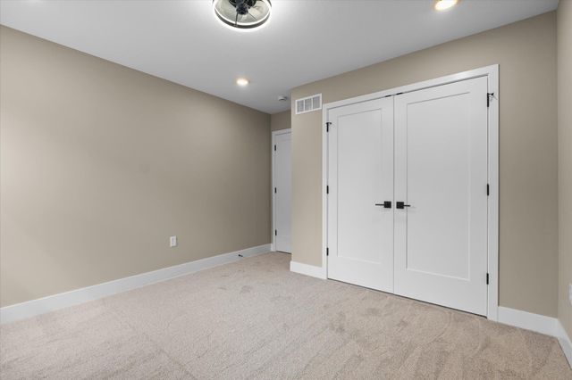 2326 PRIDE MOUNTAIN DR, Columbia, MO 65201