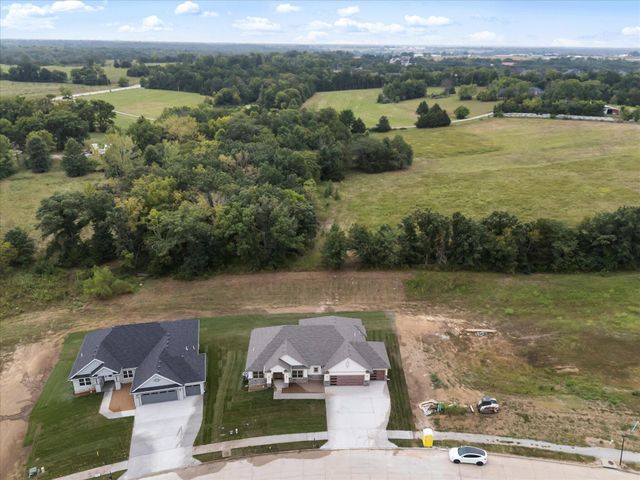 2326 PRIDE MOUNTAIN DR, Columbia, MO 65201