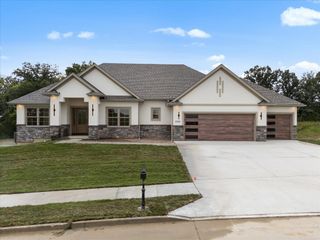 2326 PRIDE MOUNTAIN DR, Columbia, MO 65201