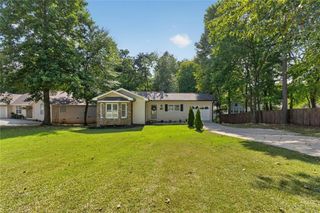 938 Charleston Court, Gainesville, GA 30501