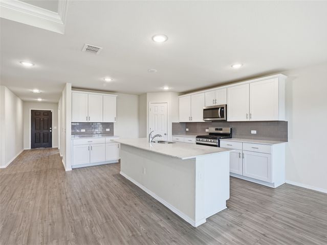 933 Dressage Drive, Haslet, TX 76052