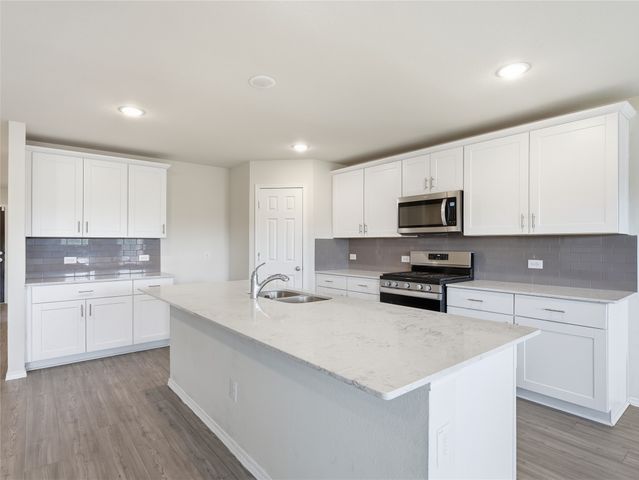 933 Dressage Drive, Haslet, TX 76052