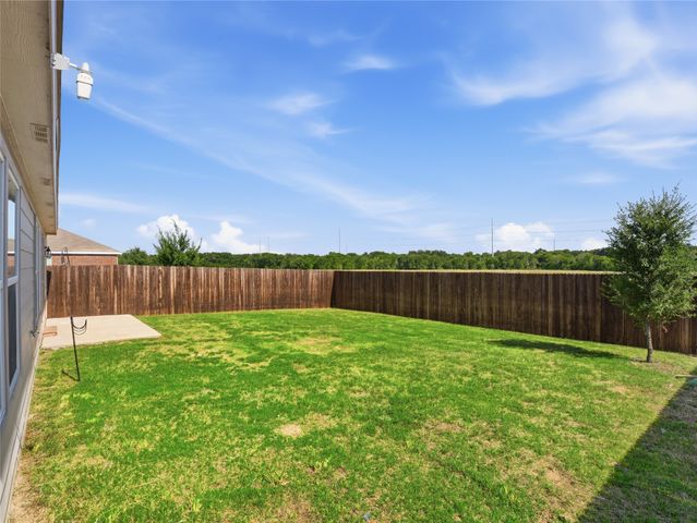 933 Dressage Drive, Haslet, TX 76052