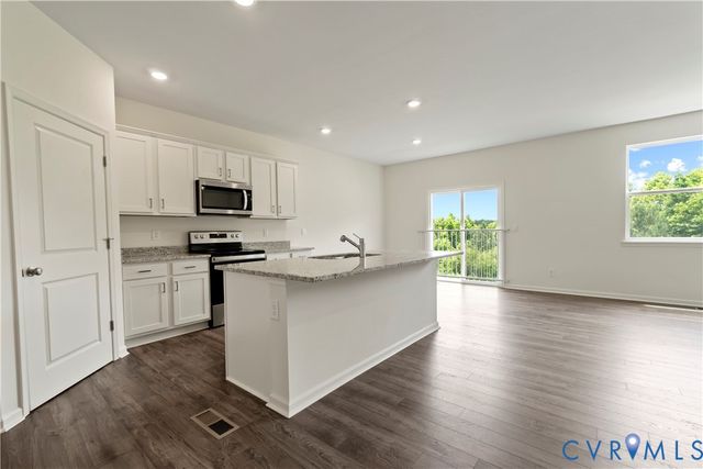 9537 Fuchsia Dr, Chester, VA 23237