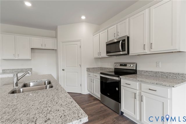 9537 Fuchsia Dr, Chester, VA 23237