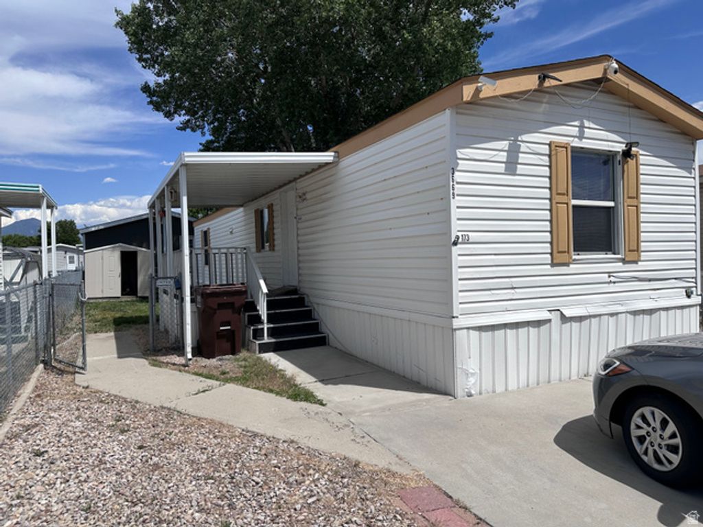 3669 S WILLOW HOLLOW RD, West Valley City, UT 84119