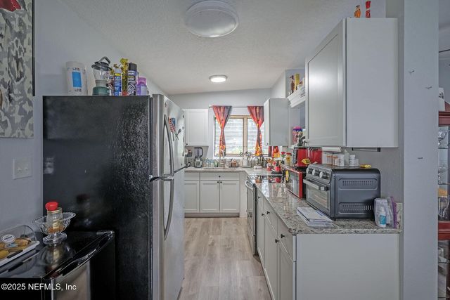 3903 RENDALE Drive N, Jacksonville, FL 32210