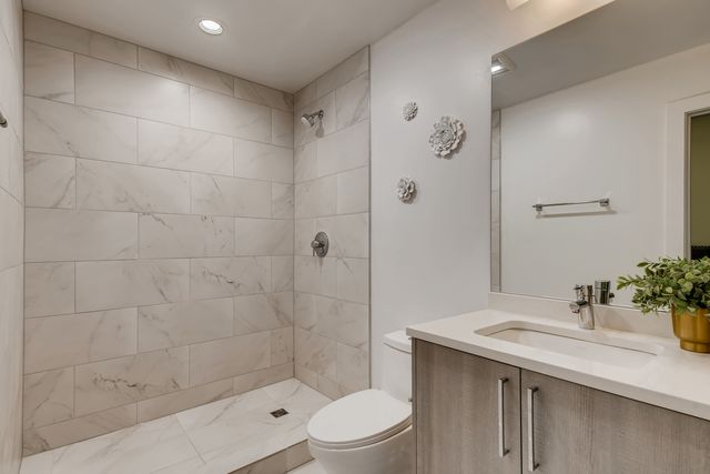 2351 W North Avenue 4E, Chicago, IL 60647