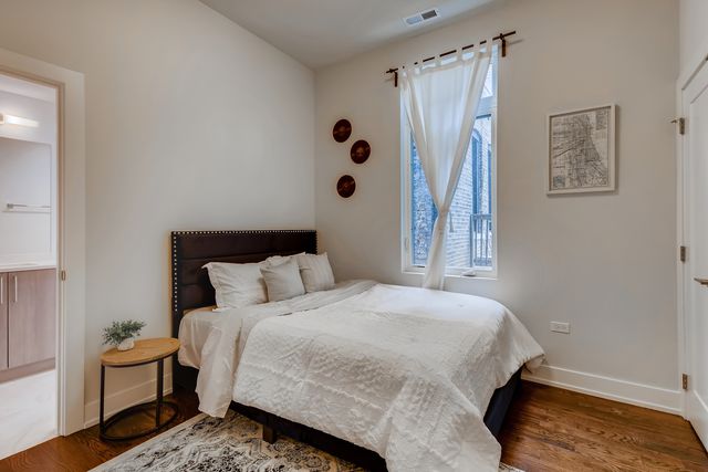 2351 W North Avenue 4E, Chicago, IL 60647