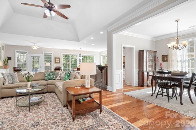 18322 Glenealy Drive, Cornelius, NC 28031