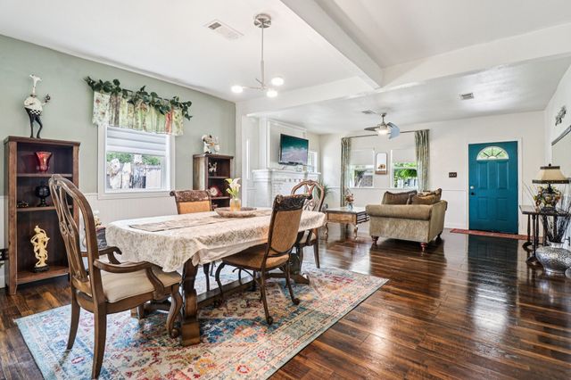 2704 Travis Avenue, Fort Worth, TX 76110