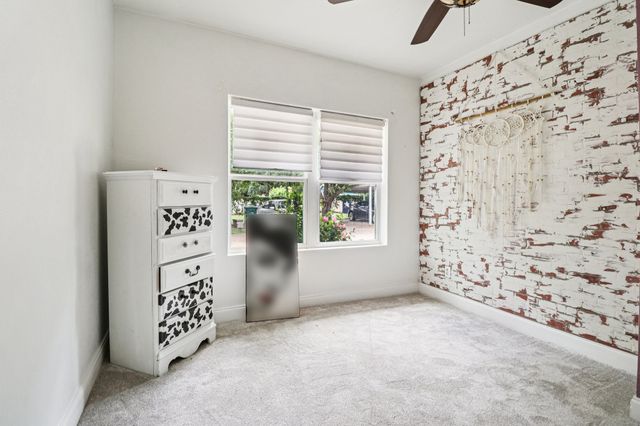 2704 Travis Avenue, Fort Worth, TX 76110