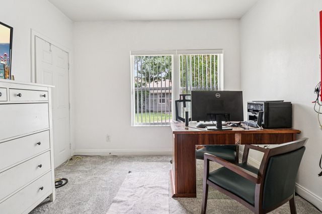 2704 Travis Avenue, Fort Worth, TX 76110