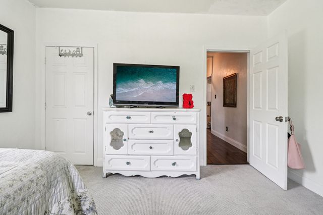 2704 Travis Avenue, Fort Worth, TX 76110
