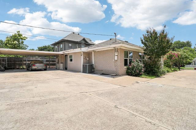 2704 Travis Avenue, Fort Worth, TX 76110