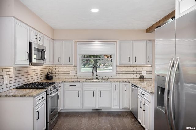 12 TIMBER Lane, Geneseo, IL 61254