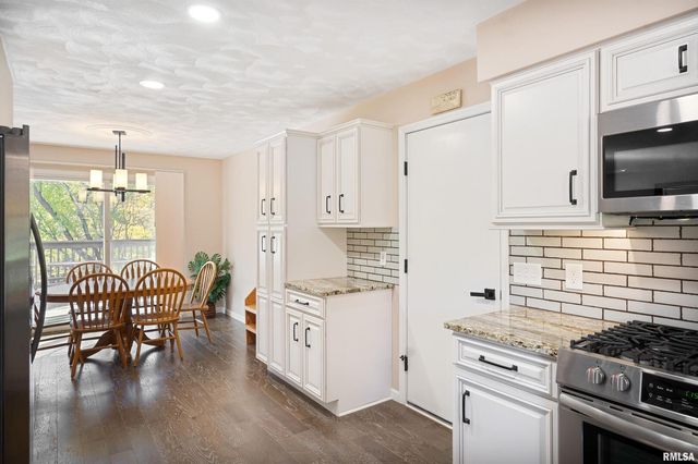 12 TIMBER Lane, Geneseo, IL 61254