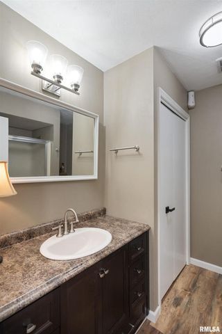 12 TIMBER Lane, Geneseo, IL 61254