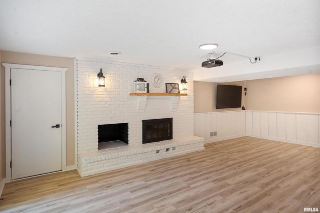 12 TIMBER Lane, Geneseo, IL 61254