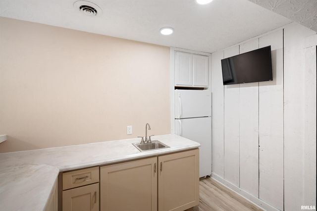 12 TIMBER Lane, Geneseo, IL 61254