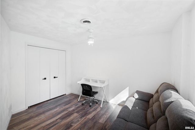 12 TIMBER Lane, Geneseo, IL 61254