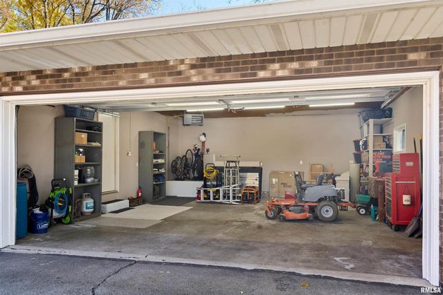 12 TIMBER Lane, Geneseo, IL 61254