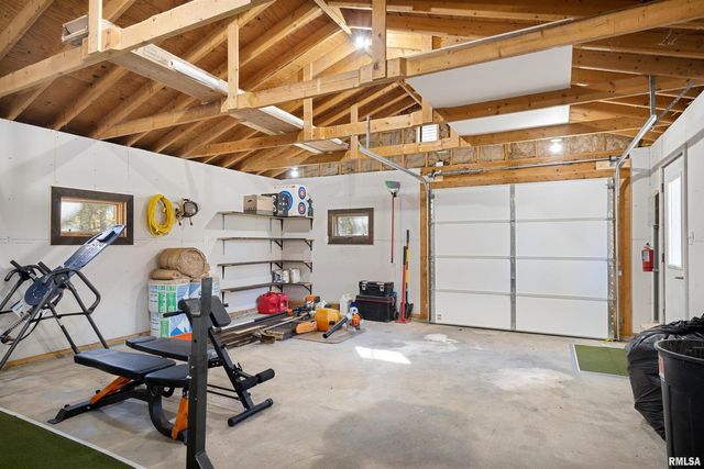 12 TIMBER Lane, Geneseo, IL 61254