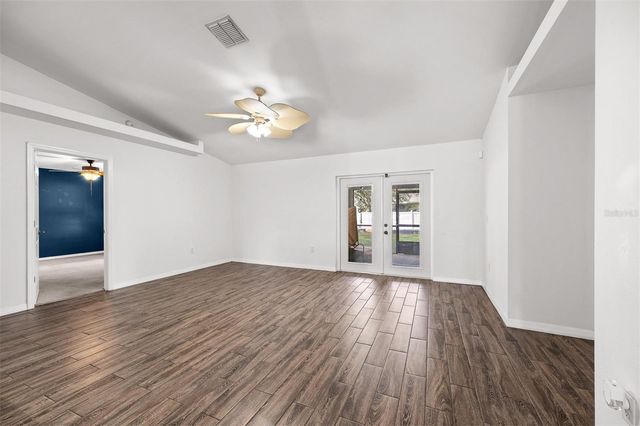 1031 E WALTS AVENUE, Deland, FL 32724