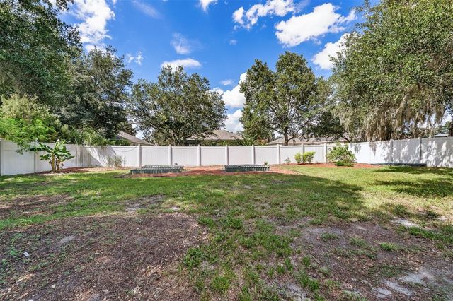 1031 E WALTS AVENUE, Deland, FL 32724