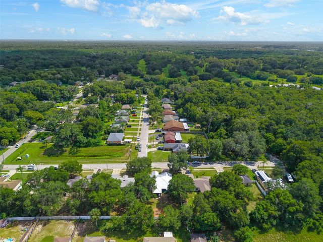 1031 E WALTS AVENUE, Deland, FL 32724