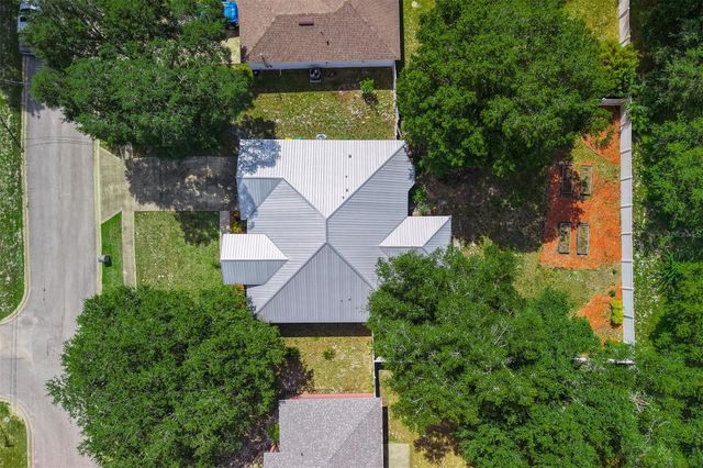 1031 E WALTS AVENUE, Deland, FL 32724