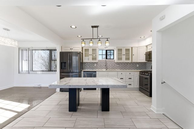 1330 Arizona Street, Gary, IN 46403