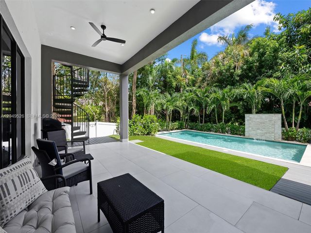 638 Lakeside Harbor, Boynton Beach, FL 33435