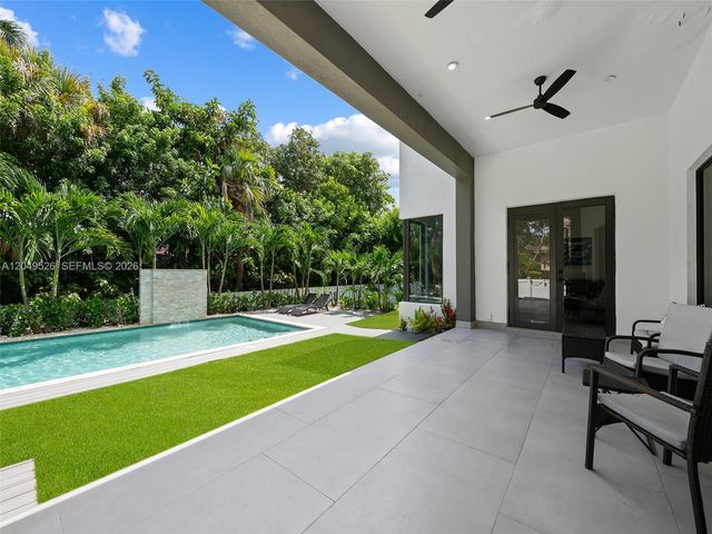 638 Lakeside Harbor, Boynton Beach, FL 33435