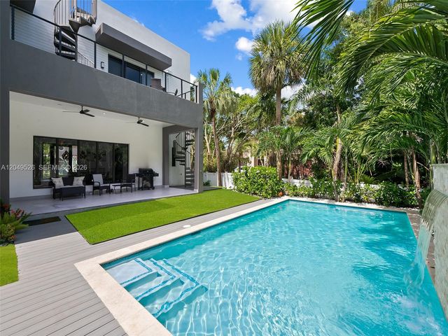 638 Lakeside Harbor, Boynton Beach, FL 33435