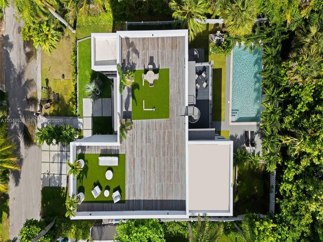 638 Lakeside Harbor, Boynton Beach, FL 33435
