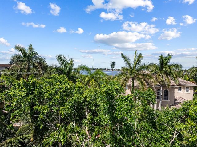 638 Lakeside Harbor, Boynton Beach, FL 33435